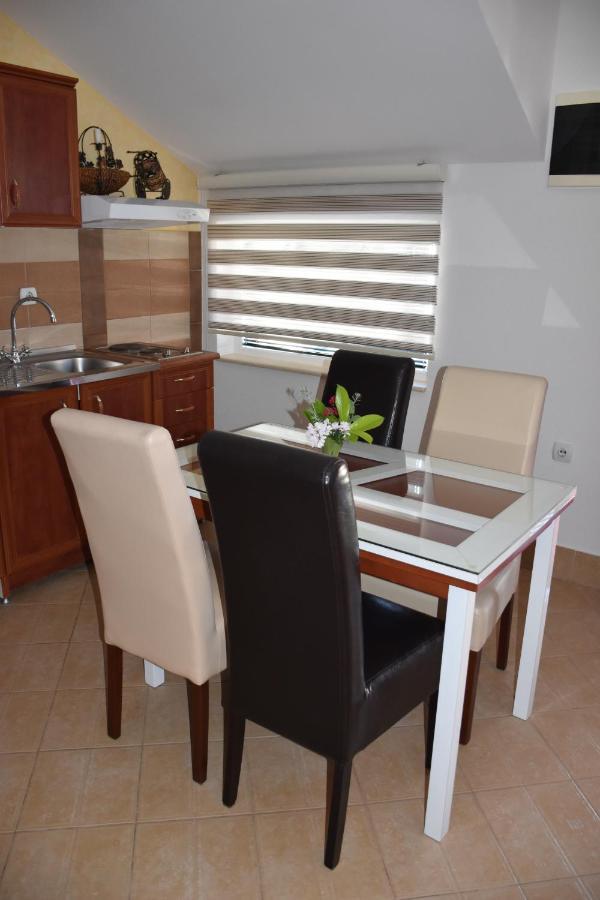 Apartments Scepanovic Тиват Екстериор снимка