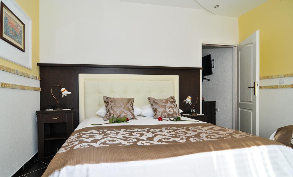 Apartments Scepanovic Тиват Екстериор снимка