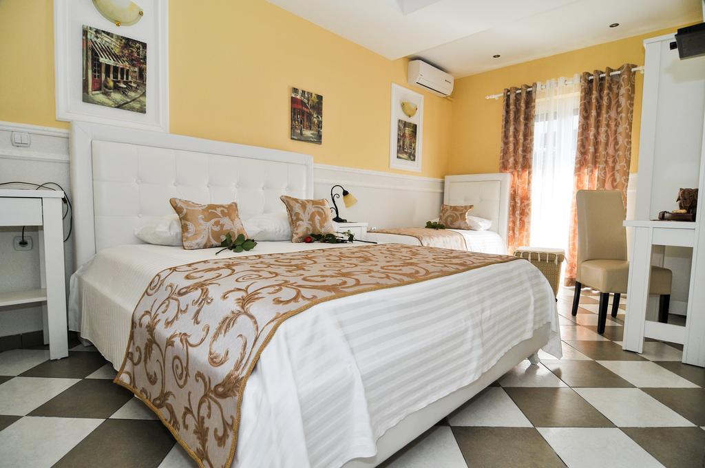 Apartments Scepanovic Тиват Екстериор снимка