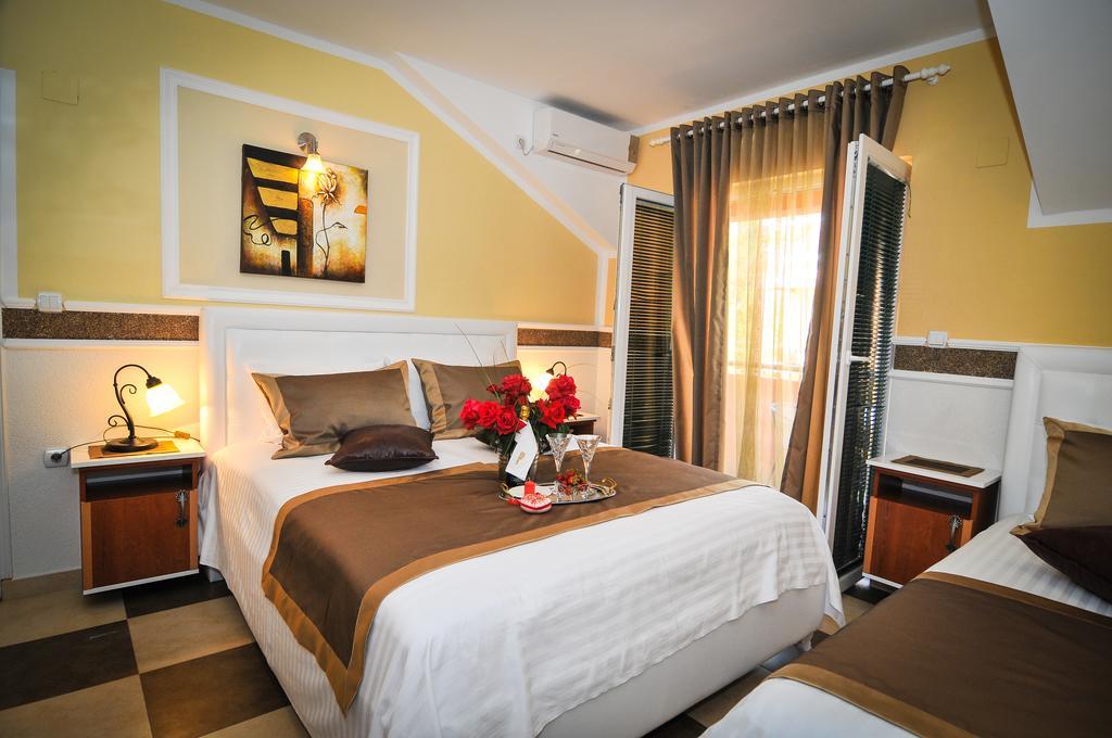 Apartments Scepanovic Тиват Екстериор снимка