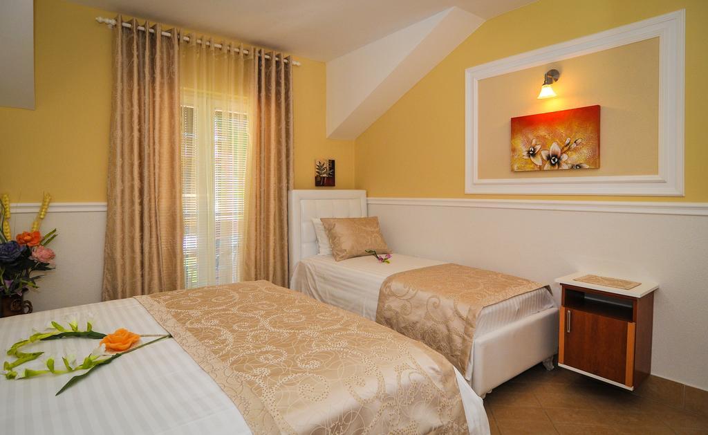 Apartments Scepanovic Тиват Екстериор снимка